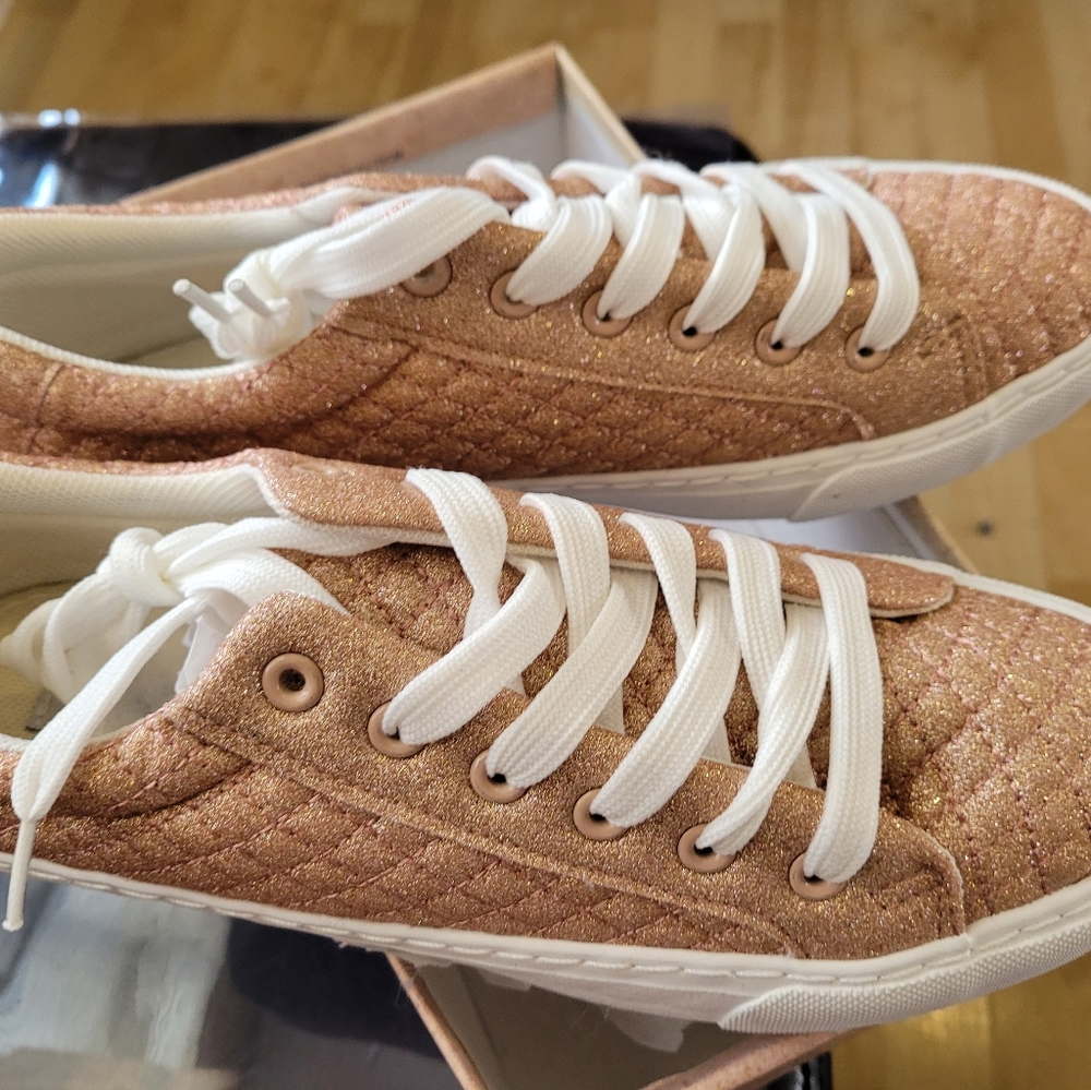 Rose color Tennis